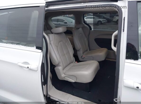2C4RC1DG8MR506490 2021 CHRYSLER VOYAGER White 