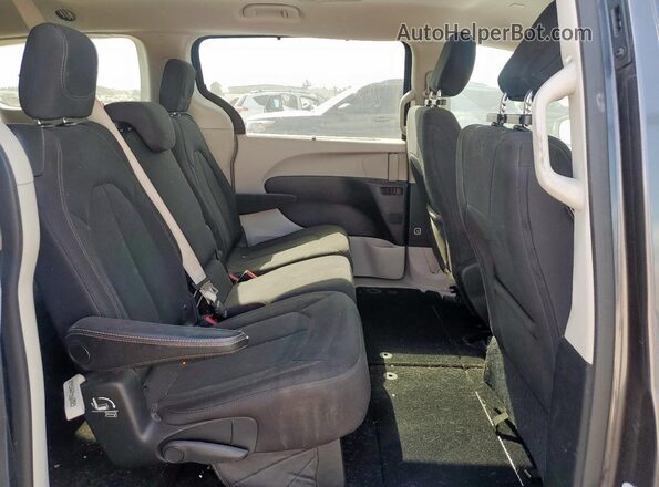 2C4RC1FG9JR279948 2018 CHRYSLER PACIFICA Gray 