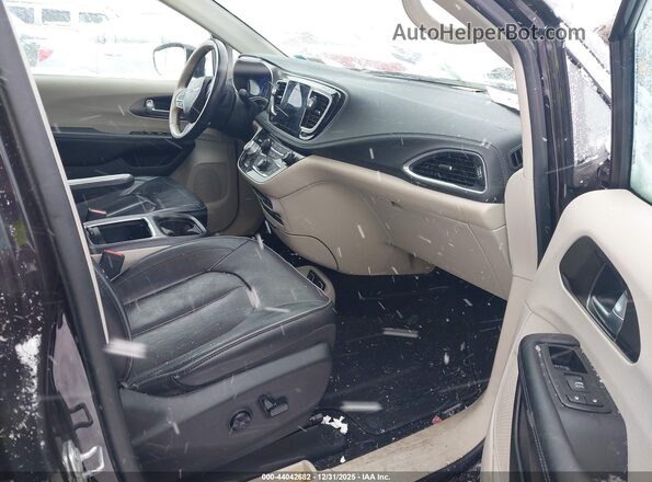 2C4RC1GG3HR752297 2017 CHRYSLER PACIFICA Black Սալոնի դիմացի տեսք