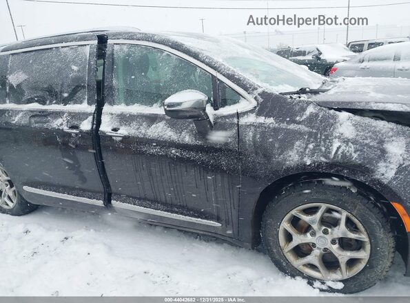 2C4RC1GG3HR752297 2017 CHRYSLER PACIFICA Black Սալոնի հետևի տեսք