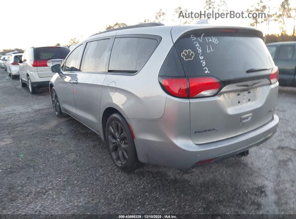 2C4RC1GG5KR528682 2019 CHRYSLER PACIFICA Серебряный Задняя левая четверть