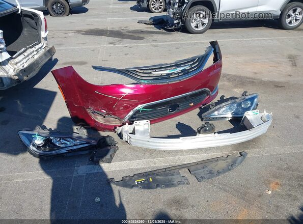 2C4RC1N70JR365814 2018 CHRYSLER PACIFICA Red ხელსაწყოთა პანელის ხედი