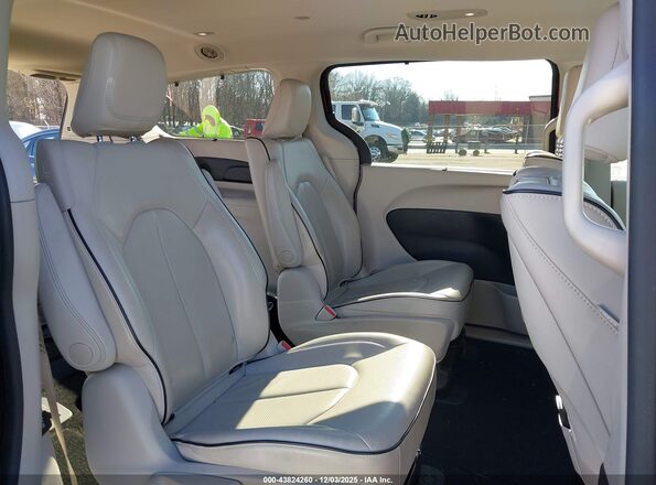 2C4RC1N70JR365814 2018 CHRYSLER PACIFICA Red VIN კოდის სტიკერის ხედი