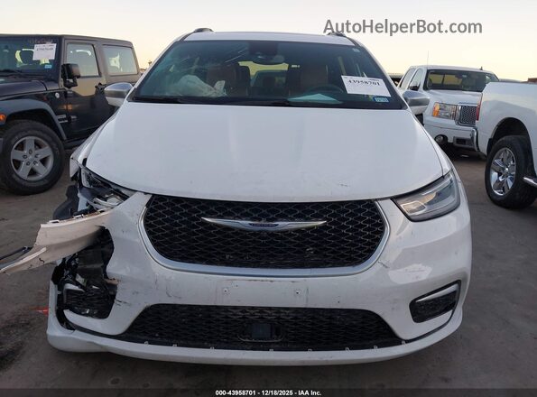 2C4RC1N71RR104283 2024 CHRYSLER PACIFICA White ხელსაწყოთა პანელის ხედი