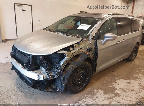 2C4RC1S79MR517730 2021 CHRYSLER PACIFICA Silver Przód lewy