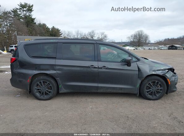 2C4RC3BG5LR263931 2020 CHRYSLER PACIFICA Gray Vista interior trasera