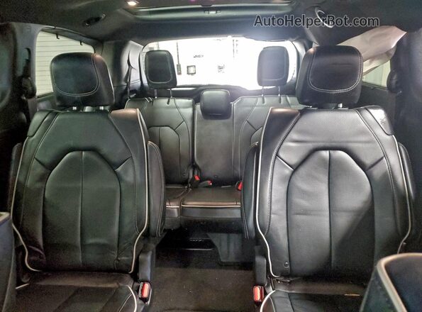 2C4RC3GG3MR600090 2021 CHRYSLER PACIFICA White Vista de los asientos traseros