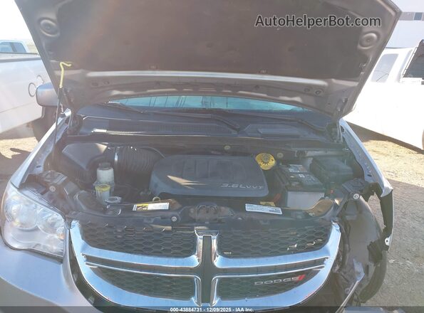 2C4RDGCG0HR737312 2017 DODGE GRAND CARAVAN Silver Rear view