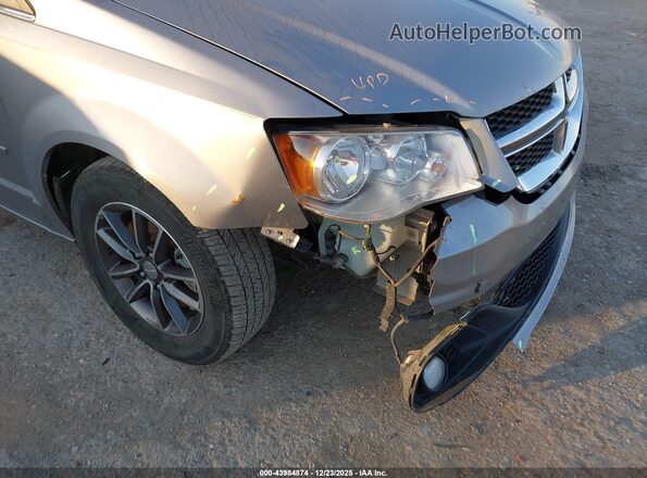 2C4RDGCG2HR801964 2017 DODGE GRAND CARAVAN Silver Դիմացի տեսք