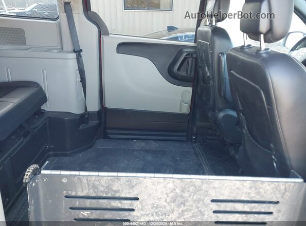 2C4RDGCG2JR223046 2018 DODGE GRAND CARAVAN Burgundy VIN կոդի պիտակի տեսք