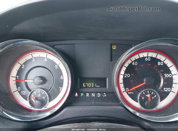 2C4RDGCG2JR223046 2018 DODGE GRAND CARAVAN Burgundy Հետևի նստատեղերի տեսք