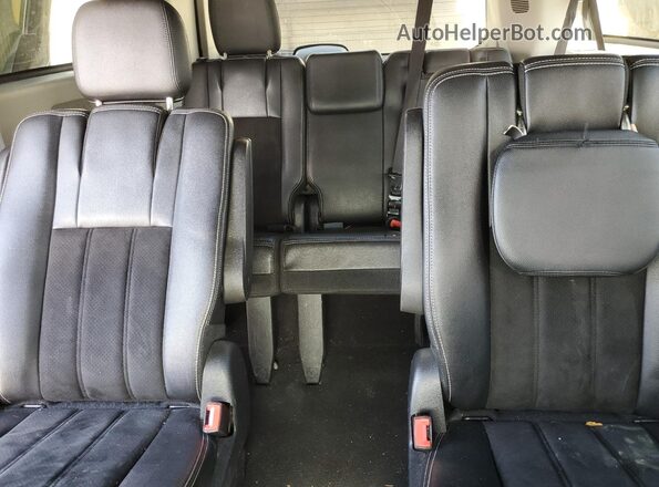 2C4RDGCGXKR672007 2019 DODGE GRAND Black Widok tylnych siedzeń