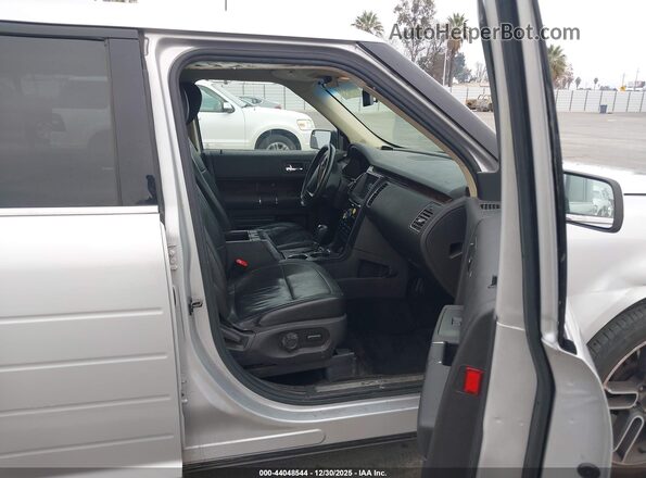 2FMGK5D81JBA07377 2018 FORD FLEX Silver Вид салону спереду
