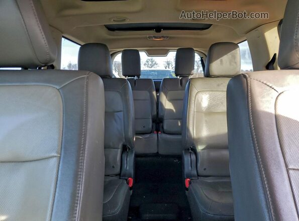 2FMHK6DT7HBA12561 2017 FORD FLEX White Widok tylnych siedzeń