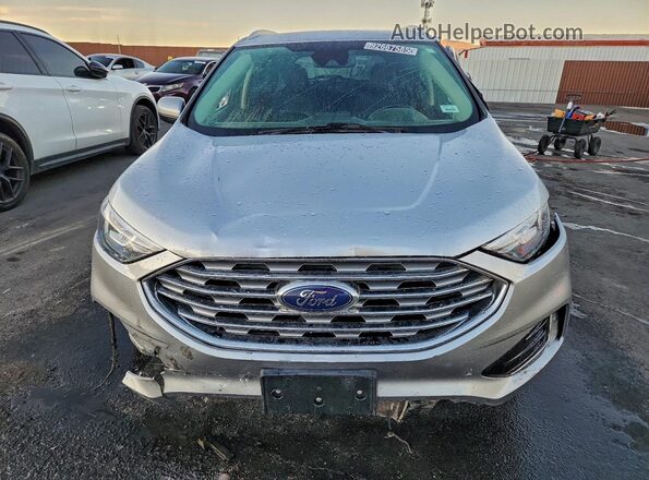 2FMPK3J94MBA27404 2021 FORD EDGE Silver Widok z przodu
