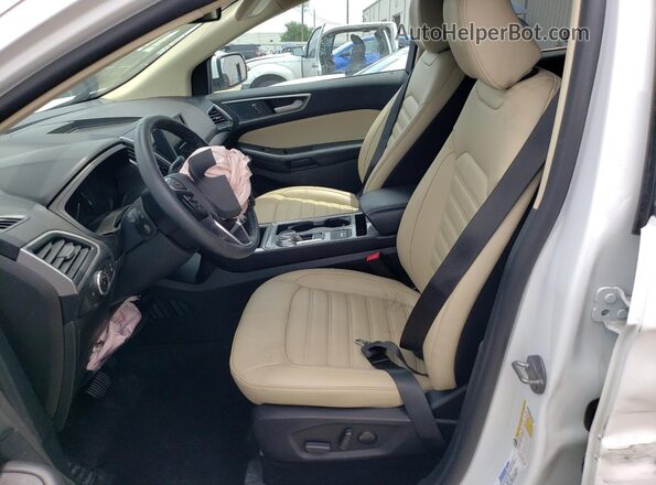 2FMPK4J90PBA56537 2023 FORD EDGE White Widok wnętrza z przodu