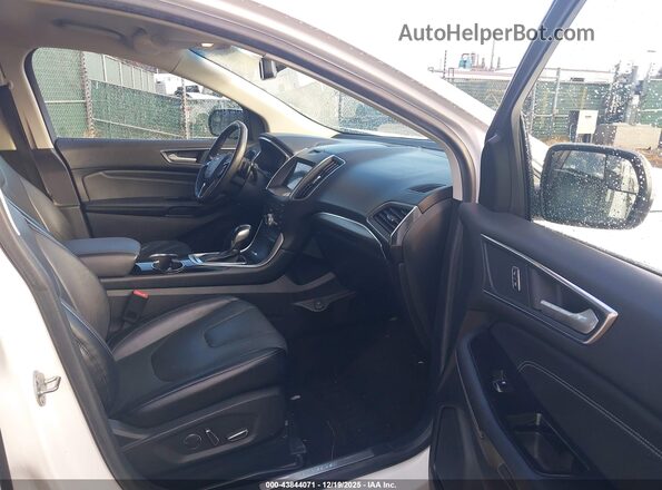 2FMPK4K91JBB80645 2018 FORD EDGE White Front interior view