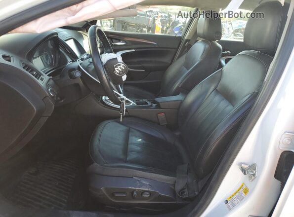 2G4GP5EX9G9160158 2016 BUICK REGAL White Front interior view