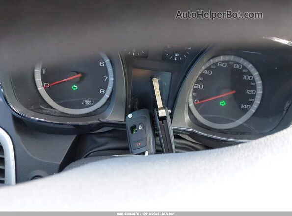 2GKALMEK4G6345843 2016 GMC TERRAIN White Widok deski rozdzielczej