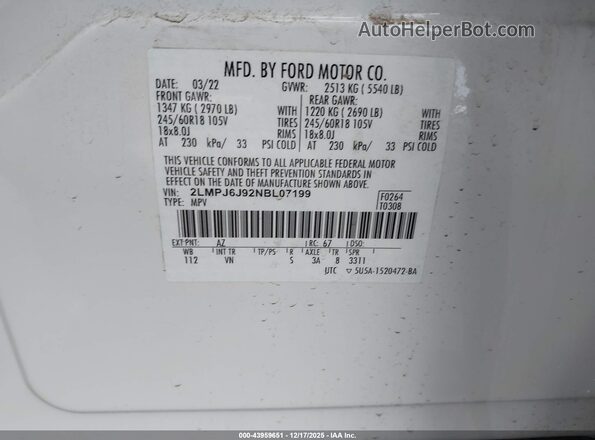 2LMPJ6J92NBL07199 2022 LINCOLN NAUTILUS White Vista del compartimento del motor