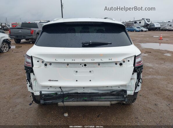 2LMPJ6J92NBL07199 2022 LINCOLN NAUTILUS White 
