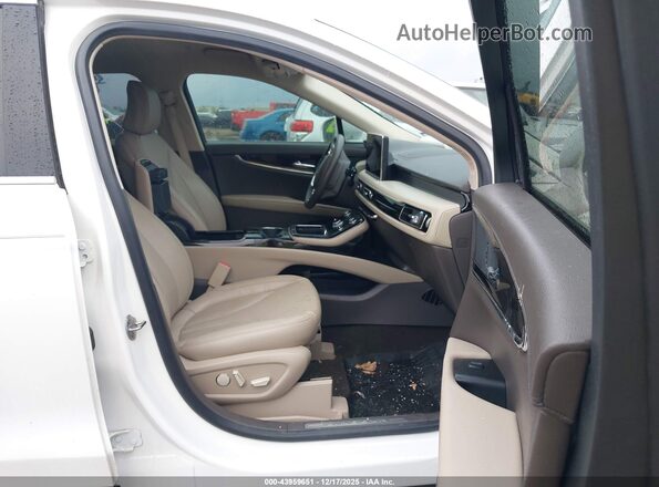 2LMPJ6J92NBL07199 2022 LINCOLN NAUTILUS White Vista interior delantera