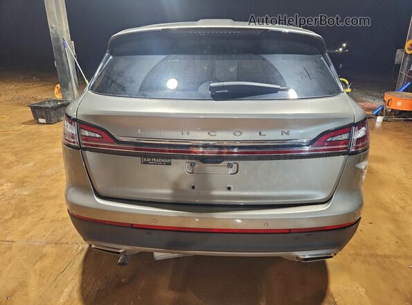 2LMPJ6J9XPBL04280 2023 LINCOLN NAUTILUS Tan Vista trasera