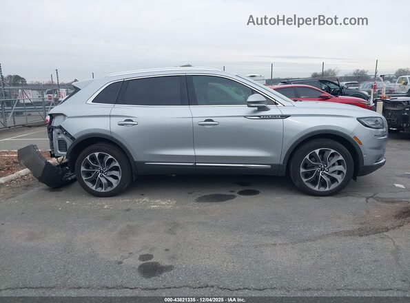 2LMPJ6K96PBL15663 2023 LINCOLN NAUTILUS Silver Widok wnętrza 360 stopni