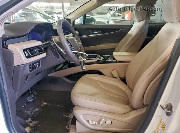 2LMPJ8J98PBL30176 2023 LINCOLN NAUTILUS White 
