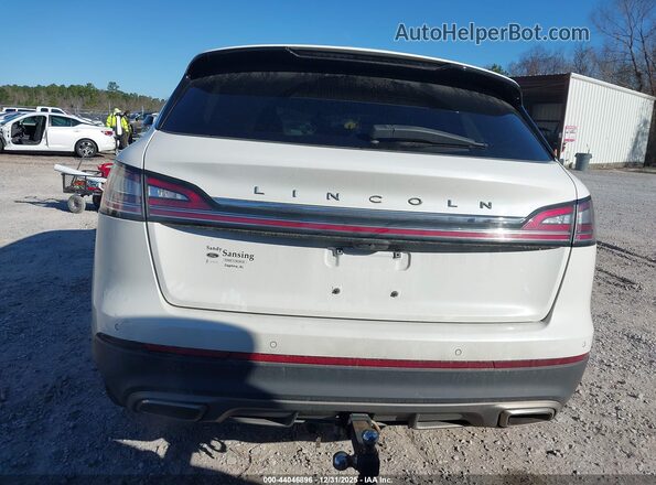 2LMPJ8K93NBL06069 2022 LINCOLN NAUTILUS White 