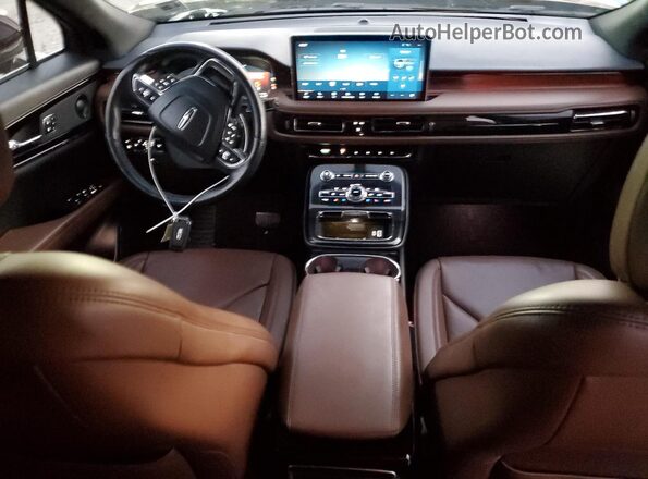 2LMPJ8K94PBL04821 2023 LINCOLN NAUTILUS Burgundy Widok deski rozdzielczej