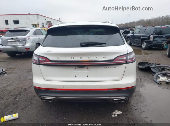 2LMPJ8K95LBL27468 2020 LINCOLN NAUTILUS White 