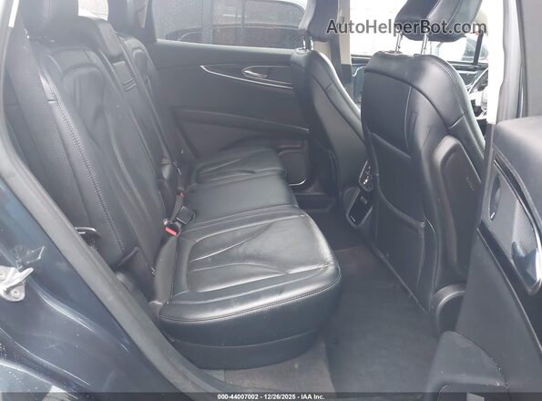 2LMPJ8K95MBL00787 2021 LINCOLN NAUTILUS Navy Vista de la etiqueta del VIN