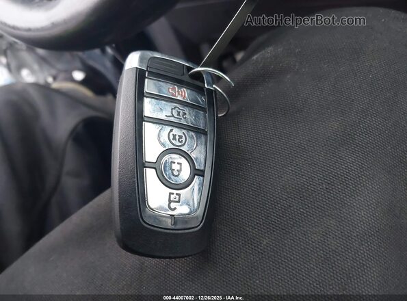 2LMPJ8K95MBL00787 2021 LINCOLN NAUTILUS Navy Vista del salpicadero