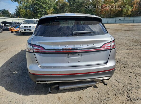 2LMPJ8KP4NBL18357 2022 LINCOLN NAUTILUS Silver Widok z tyłu