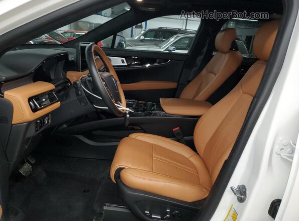 2LMPJ9JP5PBL21066 2023 LINCOLN NAUTILUS White Vista interior delantera