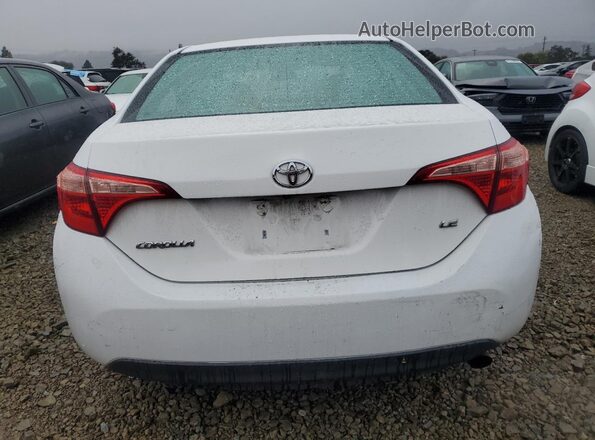 2T1BURHE0JC046775 2018 TOYOTA LL White Вид ззаду