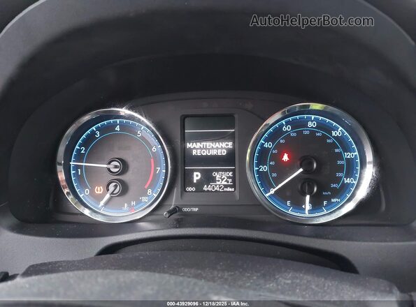 2T1BURHE2JC982820 2018 TOYOTA LL Green 