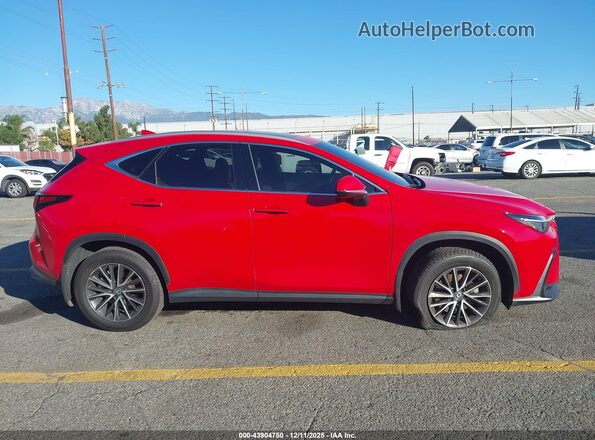 2T2ADCAZ8RC012192 2024 LEXUS NX 250 Red Vista interior trasera