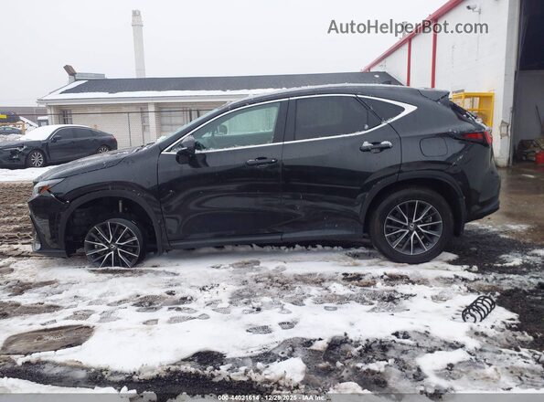 2T2AGCEZ5NC004045 2022 LEXUS NX 350 Black Вид задньої частини салону