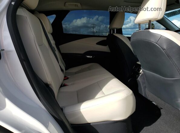 2T2BAMBA3PC017406 2023 LEXUS RX White Widok wnętrza z tyłu