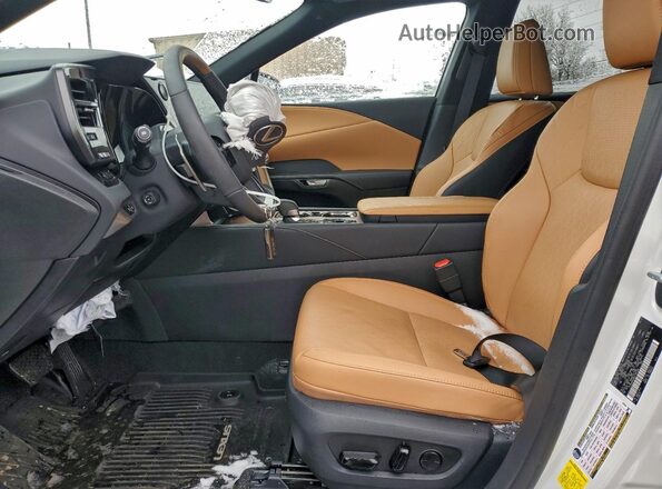 2T2BAMCA0SC106566 2025 LEXUS RX Белый Вид салона спереди