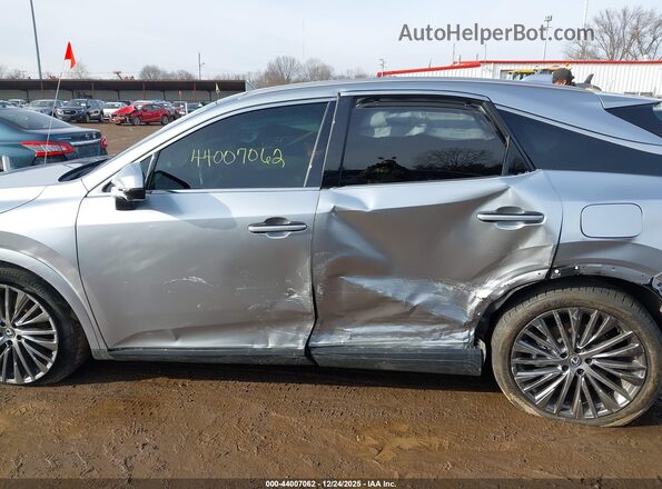 2T2BAMCA5RC067077 2024 LEXUS RX Silver Widok wnętrza 360 stopni