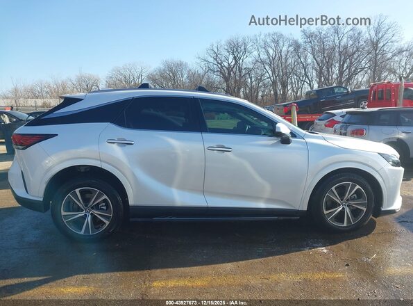 2T2BAMCAXRC068841 2024 LEXUS RX 350 White Вид задньої частини салону