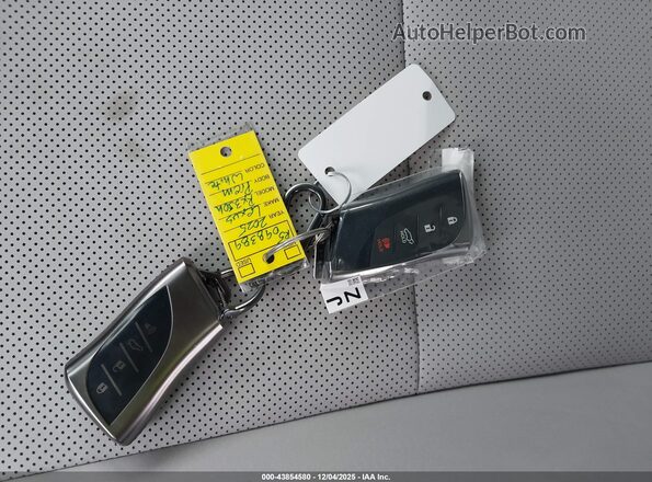 2T2BBMCAXSC098389 2025 LEXUS RX 350H Белый Вид панели приборов