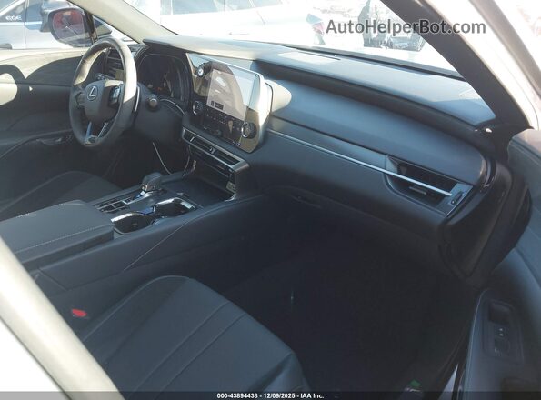 2T2BCMEA6PC001108 2023 LEXUS RX 500H Серебряный Вид салона спереди
