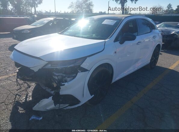 2T2BCMEA6PC009788 2023 LEXUS RX 500H Белый Передняя левая четверть