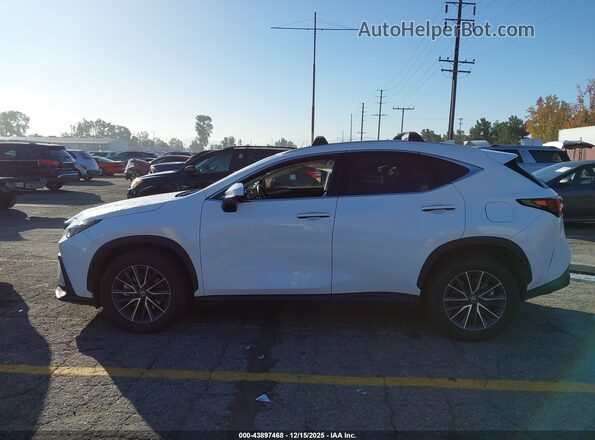 2T2GGCEZXTC095580 2026 LEXUS NX White Vista interior de 360 grados