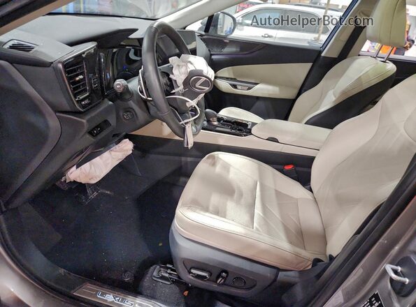 2T2HGCEZ7SC069683 2025 LEXUS NX Silver 