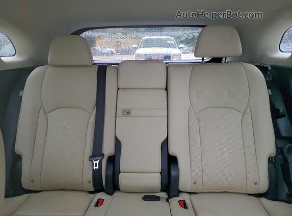 2T2HGMDAXNC075807 2022 LEXUS RX Белый Вид задних сидений